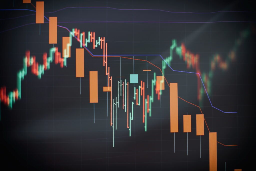 How to read a stock chart: candlestick price chart on screen